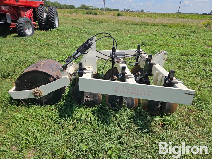 patriot-pivot-track-closer-image-4