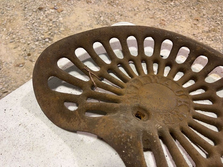 (3)-cast-iron-seats-image-3