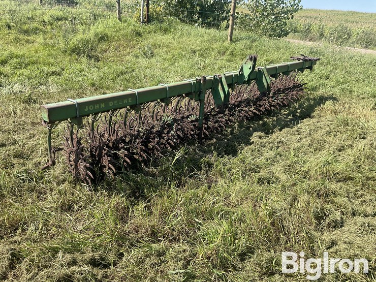 john-deere-400-image-3