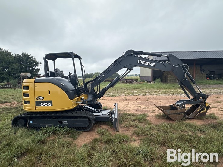 2020-deere-60g-image-4
