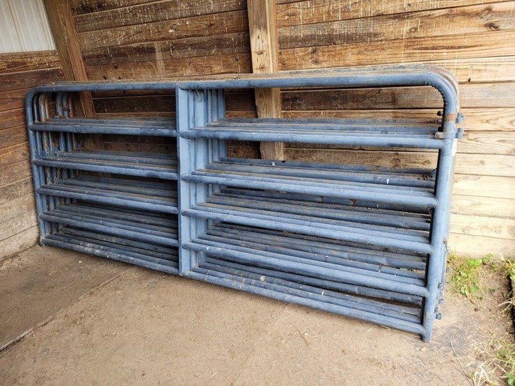 7---10'-6-bar-metal-panels-image-1