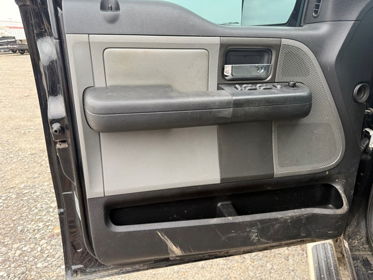 2005-ford-f150-image-21