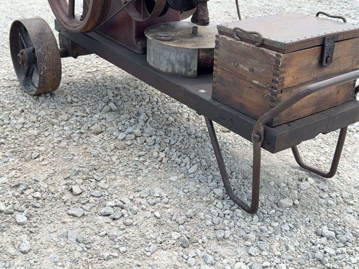 international-tom-thumb-engine-image-38