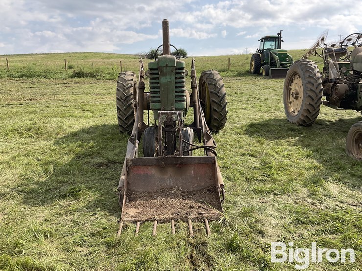 1950-john-deere-a-image-2