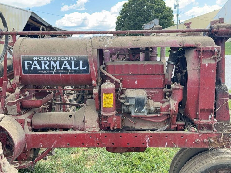 farmall-f-12-image-36