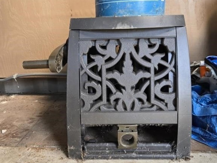 tarps-charcoal-starter,-hose-reel-lawn-game-image-4