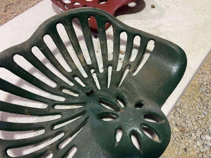 (3)-cast-iron-seats-image-9