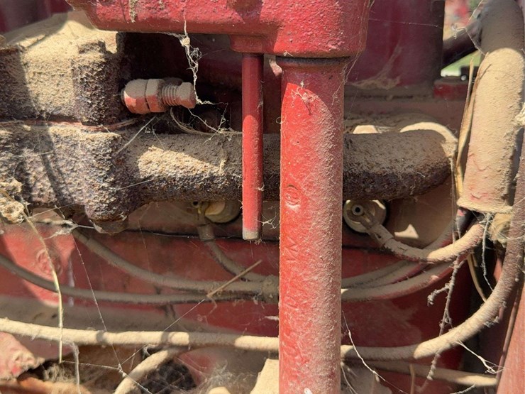 farmall-f-12-image-55
