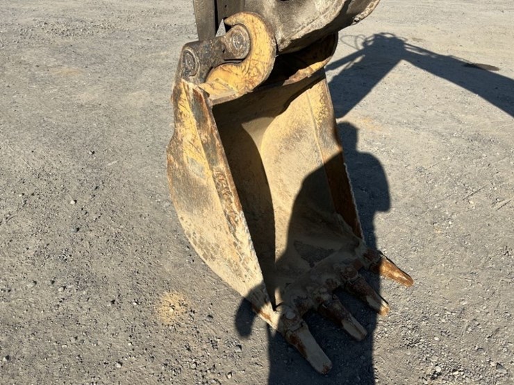 2014-deere-410k-image-23