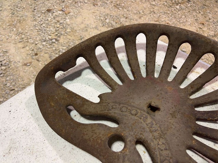 (3)-cast-iron-seats-image-3