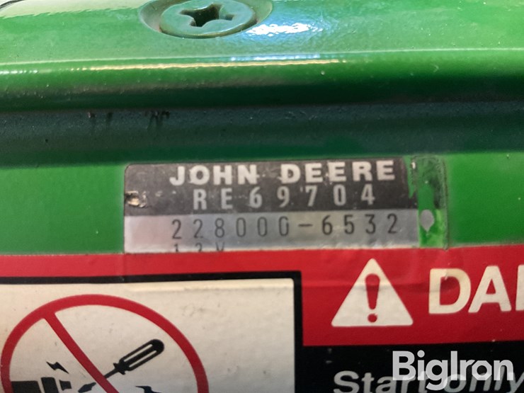 john-deere-12-image-13