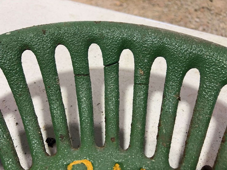 (3)-cast-iron-seats-image-15