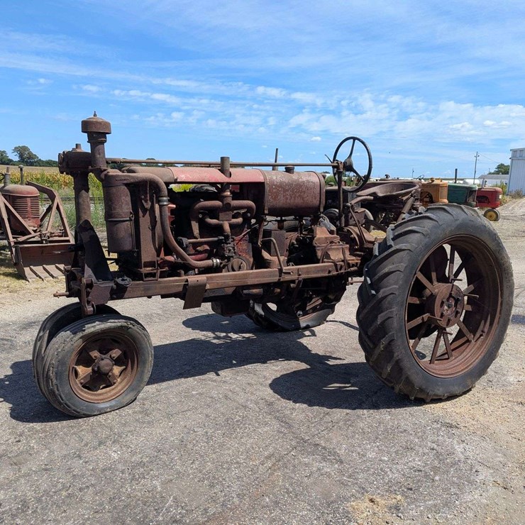 International Harvester Tractor F-20
