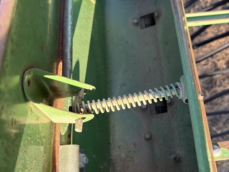 john-deere-8300-image-26