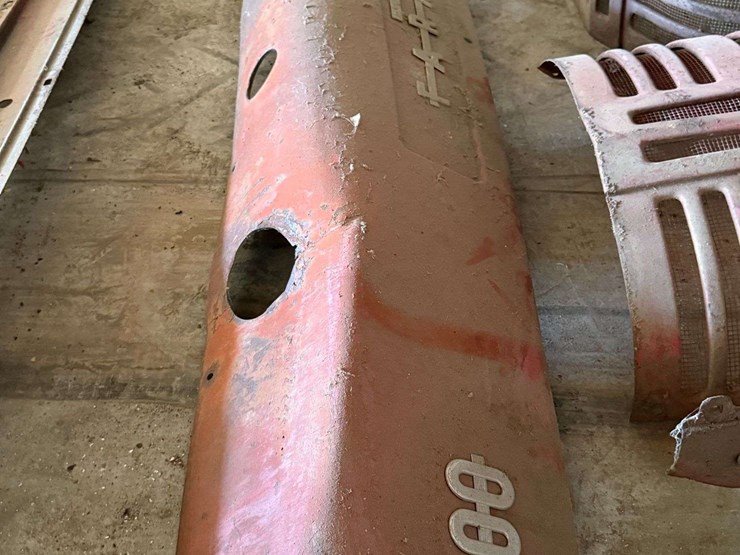 farmall-400-hood,-and-nose-cones-(3-pcs)-image-8