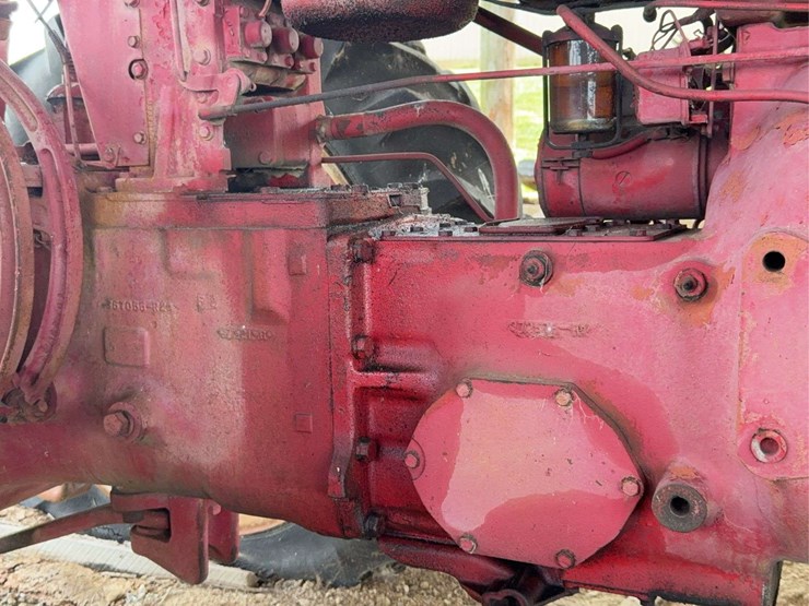 farmall-560-image-44