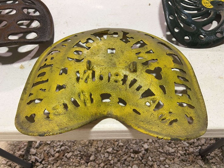 (3)-cast-iron-seats-image-10