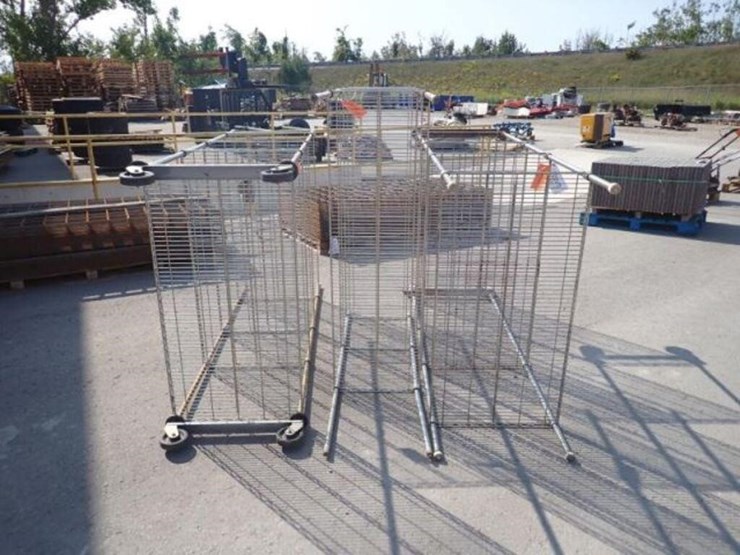 qty-of-(3)-metal-racks-image-3