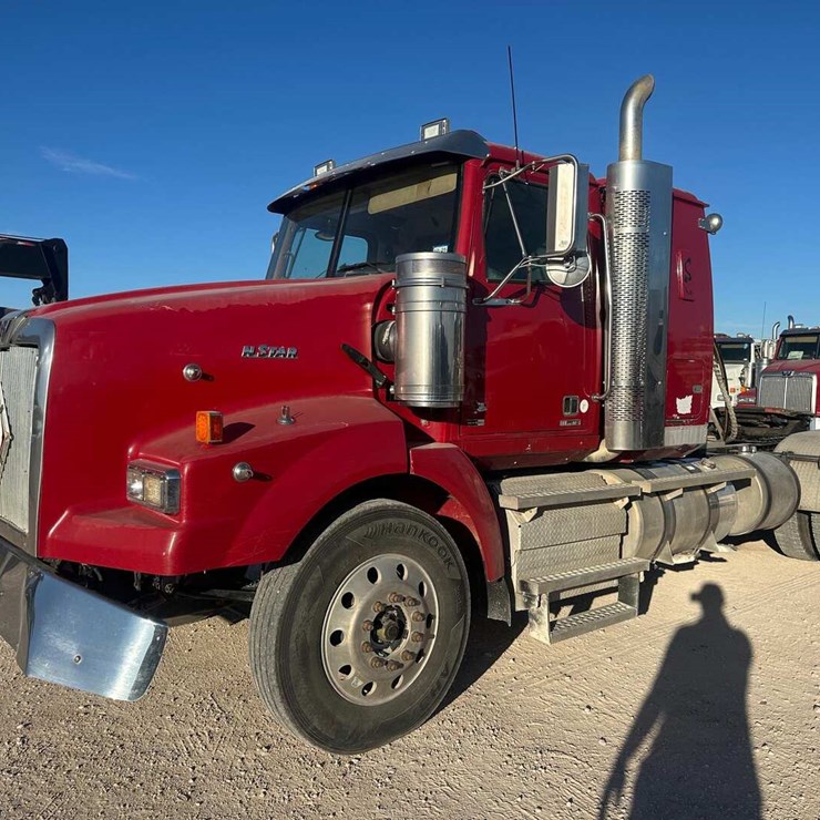 2013 WESTERN STAR 4900