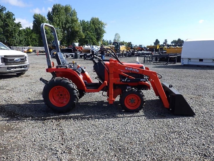 2005-kubota-b7510-image-4