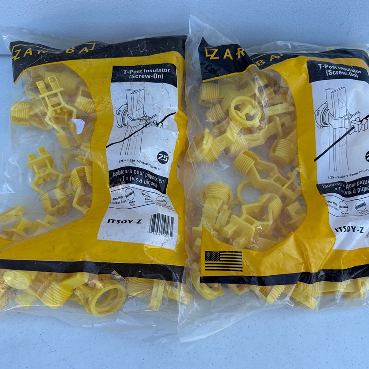 #1514 • ZAREBA T-Post Electric Fence Insulator