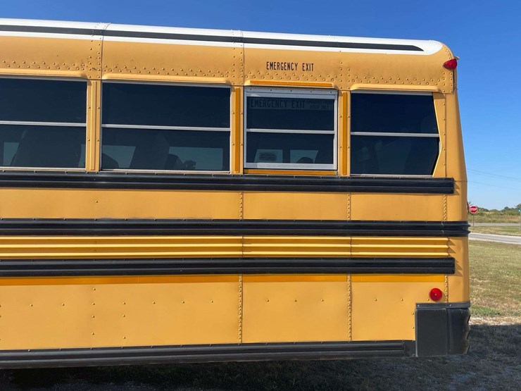 2002-bluebird-school-bus-image-29