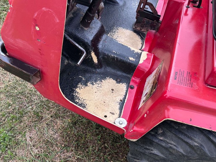 pug-badlands-4x4-articulating-utv-with-hydraulic-dump-bed-image-31