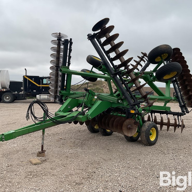 JOHN DEERE 630