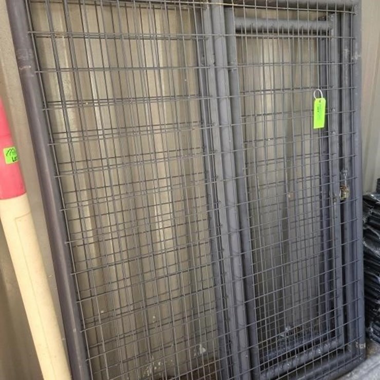 Dog kennel