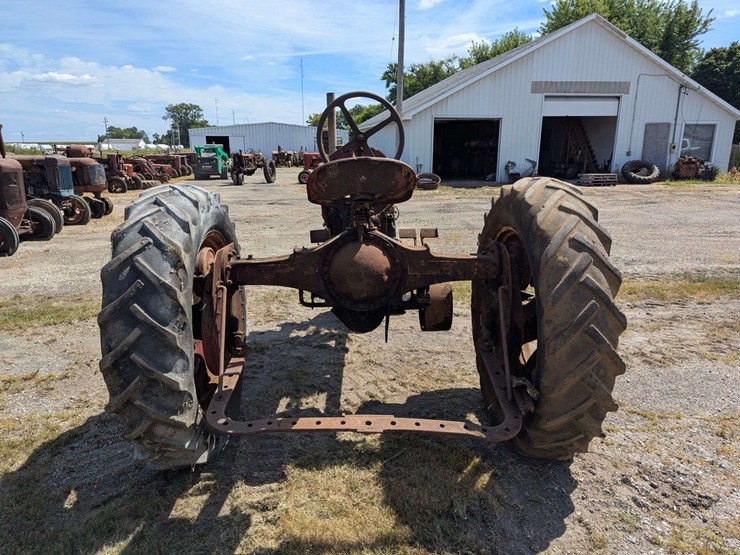 international-harvester-tractor-f-20-image-5