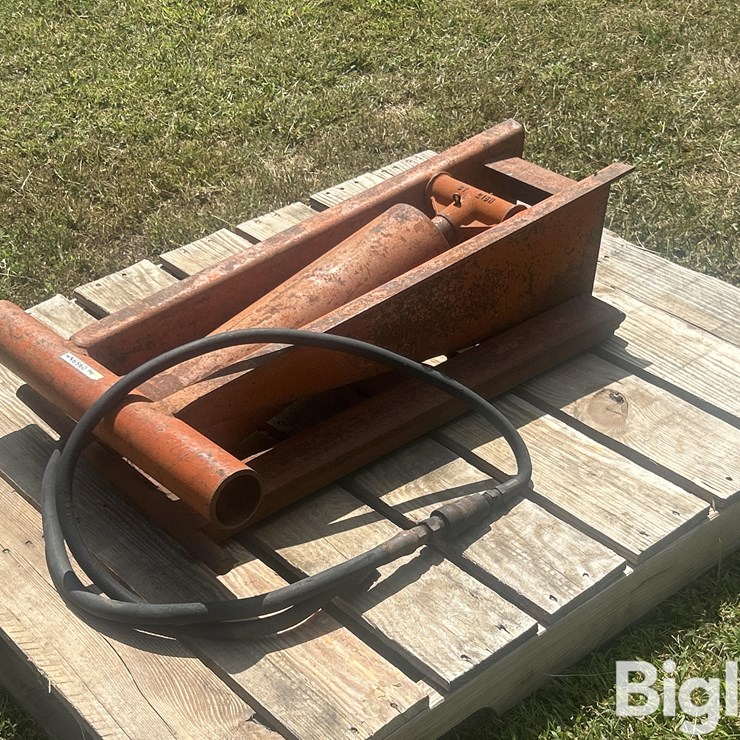 Wagon Hoist