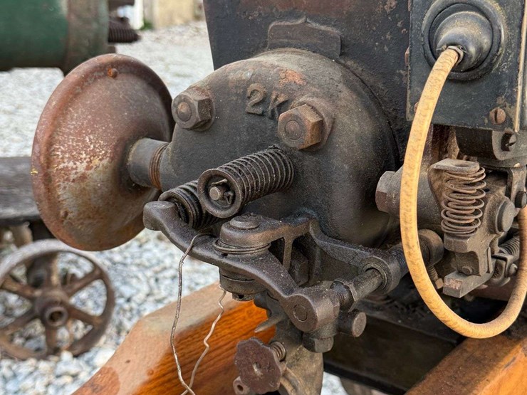 2-hp-stover-hit-and-miss-engine-image-16