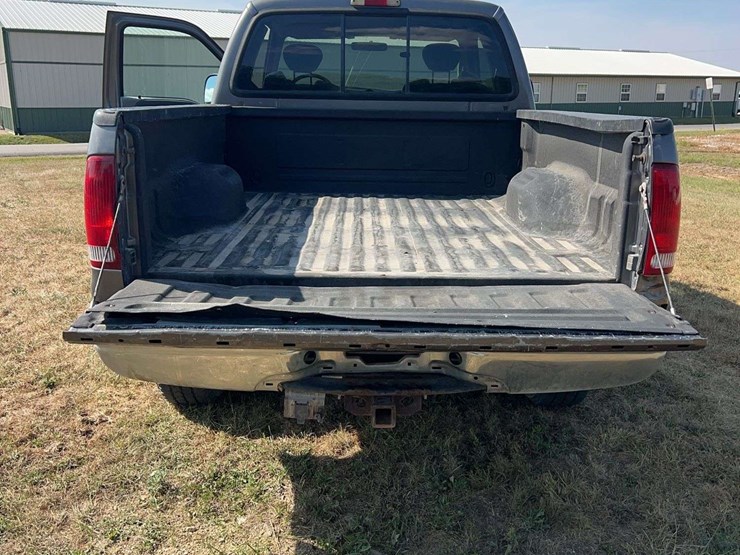 2002-ford-f250-xlt-image-18