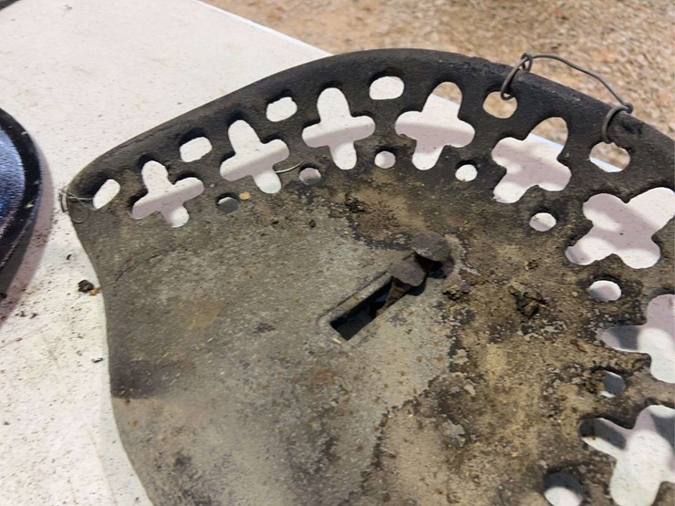 (3)-cast-iron-seats-image-13