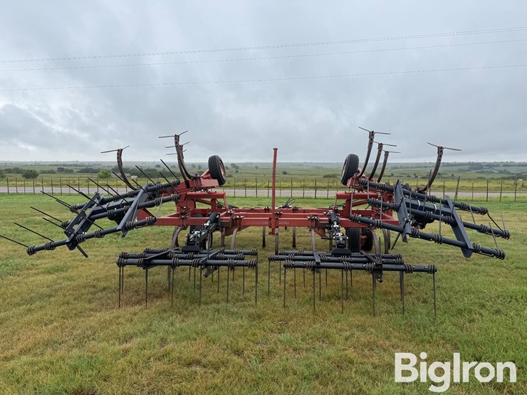 hesston-2340-image-6