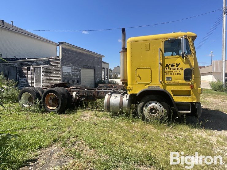 1992-cummins-855-image-4