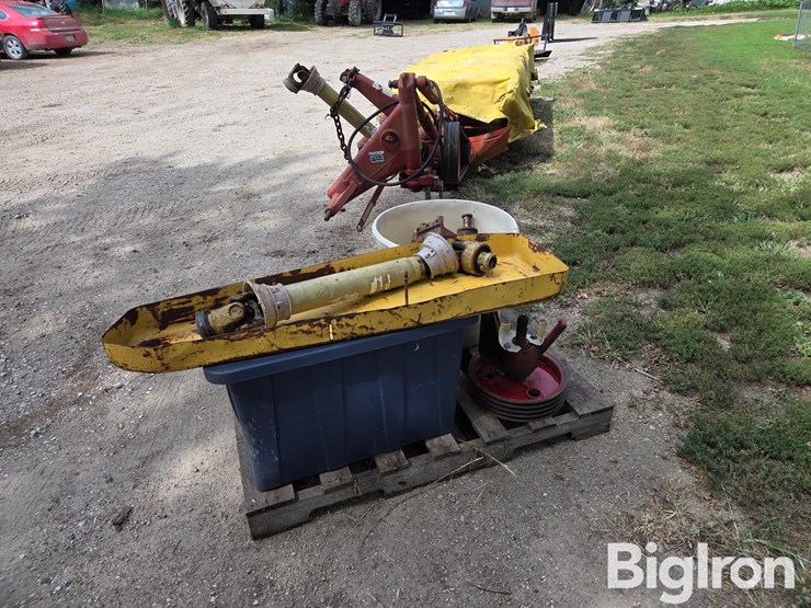 new-holland-465-image-8