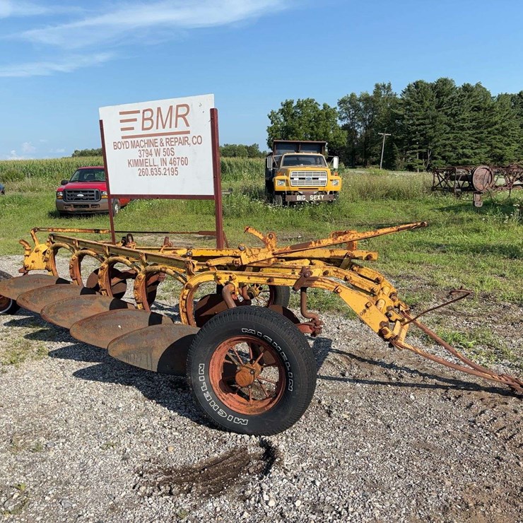 Minneapolis Moline Plow