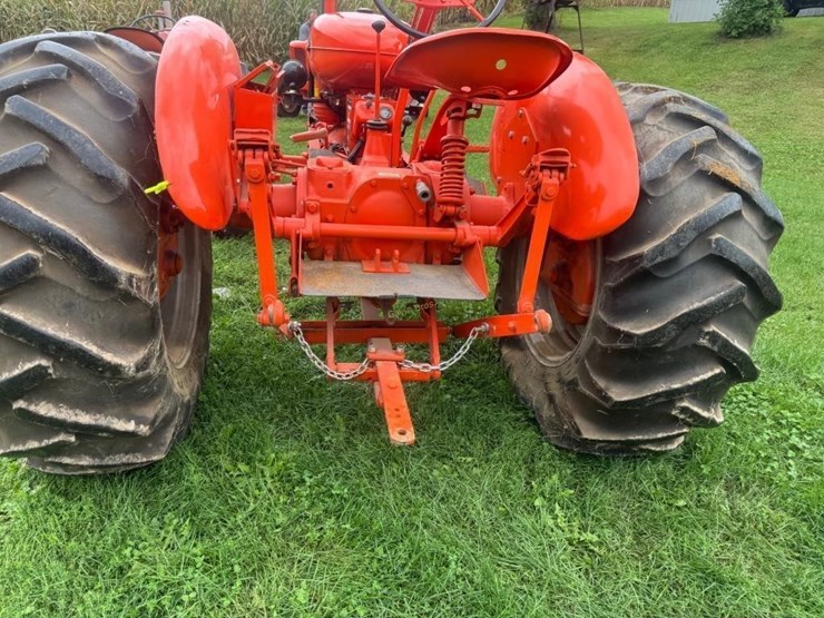allis-chalmers-wd45-tractor-image-12
