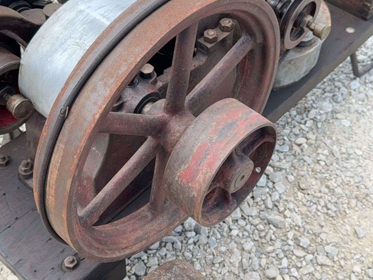 international-tom-thumb-engine-image-10
