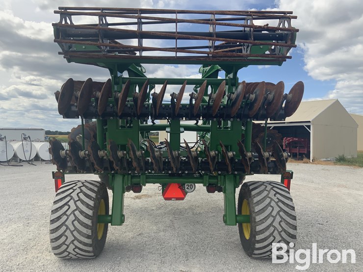 2024-john-deere-2680h-image-6