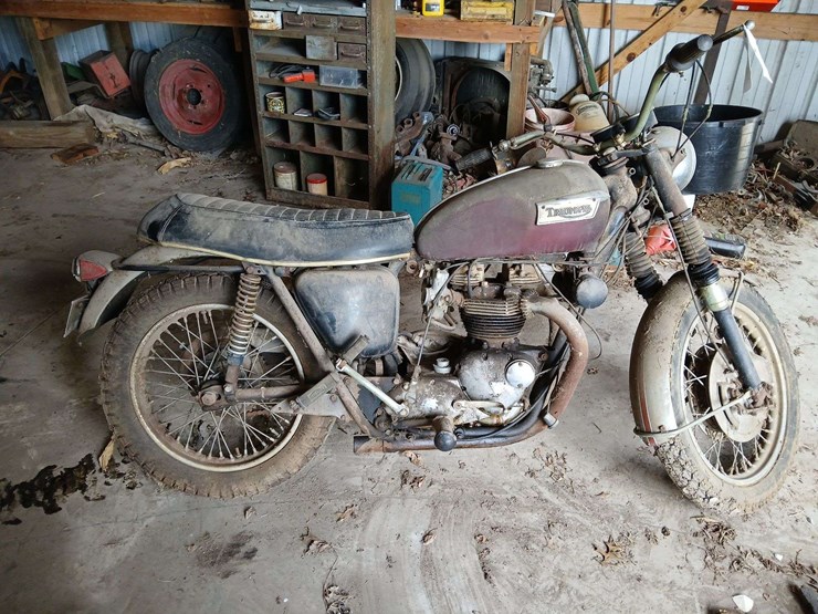 triumph-motorcycle-image-2