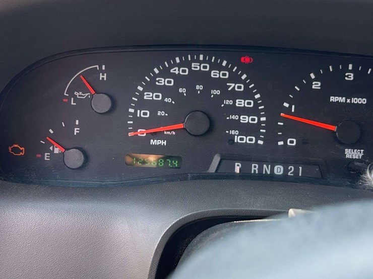 2002-ford-f250-xlt-image-25
