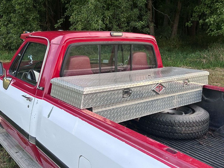 1991-dodge-d250-image-15