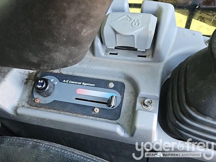 2022-kubota-svl75-2-image-27