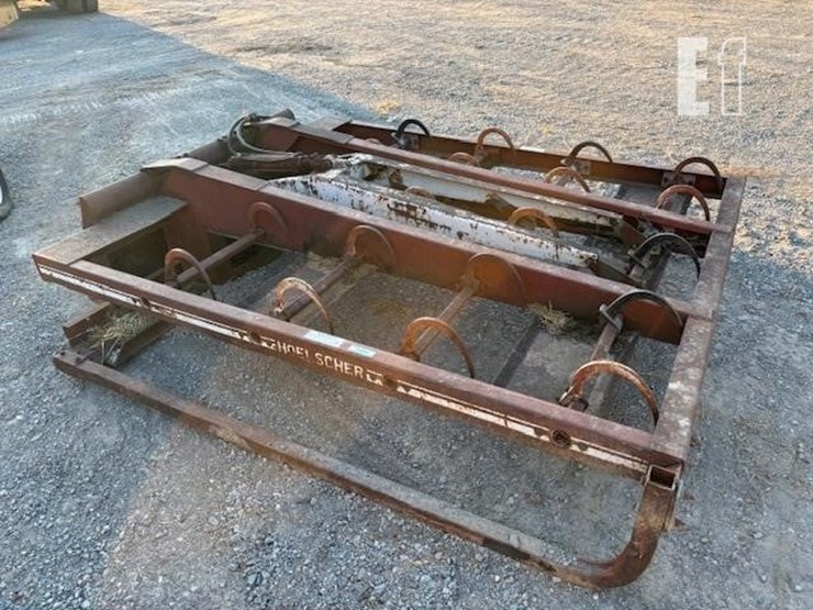 hoelscher-100-square-bale-grapple-image-6