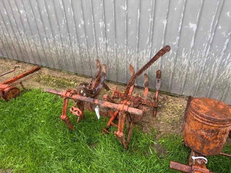 allis-chalmers-cultivator-for-g-tractor-image-1