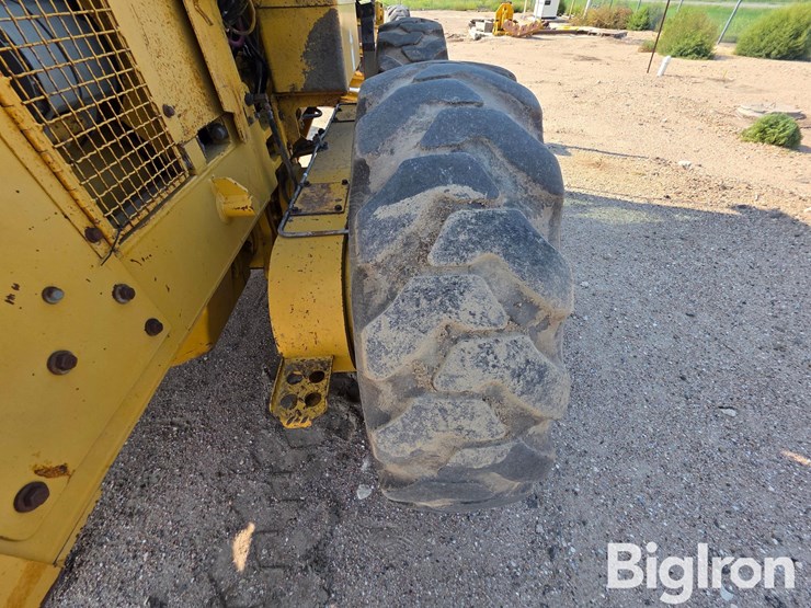 1990-caterpillar-140g-vhp-image-13