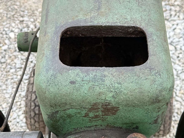 john-deere-1½-hp-type-e-hit-and-miss-engine-image-18