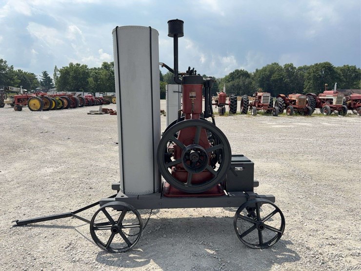 3-hp-international-harvester-“famous”-vertical-engine-image-5
